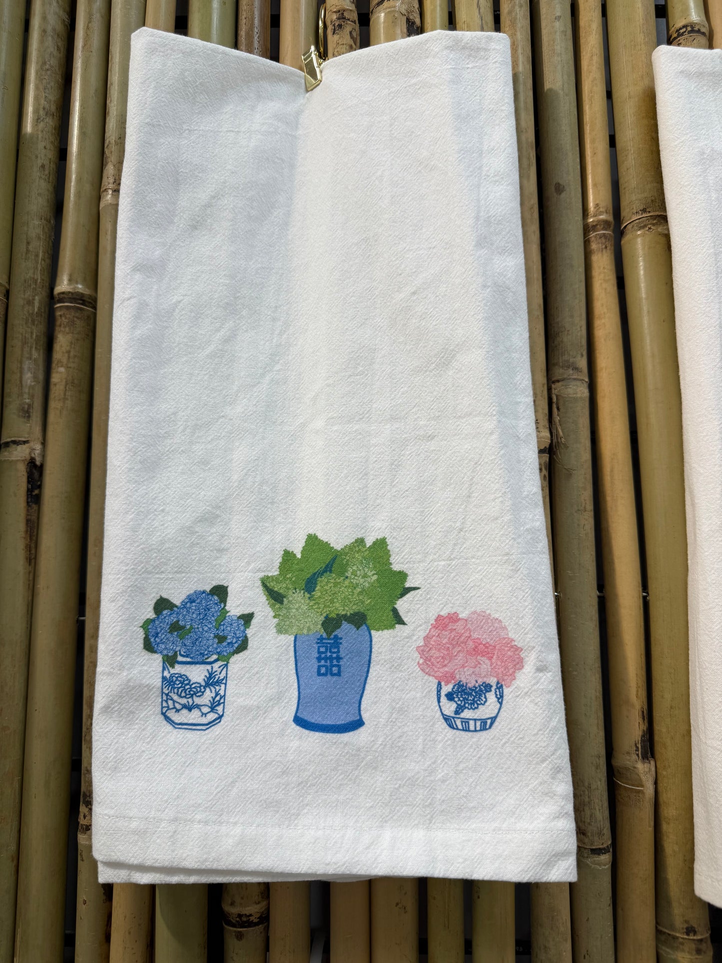 Triple Ginger Jar- Green Hydrangeas Hand Towel